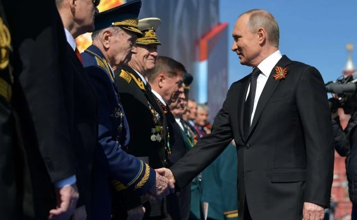 Οπλικά συστήματα SMERCH και PANTSIR-S1 πρότεινε στην Σερβία ο Πούτιν